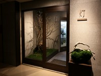 21時以降の2次会利用のお得なメニューが多数。
お酒も充実していて満足空間。
今宵の締めくくりを灯で。
