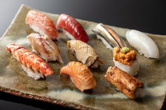 旬の逸品で大切な日を彩る『夜のコース』