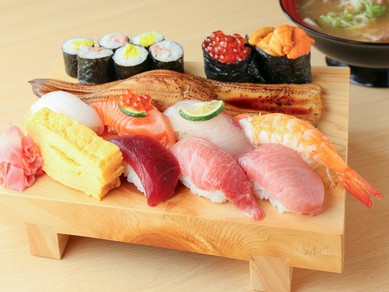 存分に旬を楽しむ『寿司盛り』