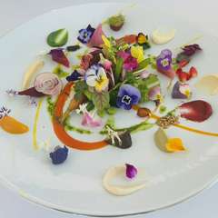 ミシュラン三ツ星店で長年活躍した料理人が自らの集大成を披露