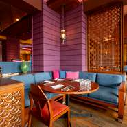 リゾート感溢れる優雅な空間で至福のひとときを