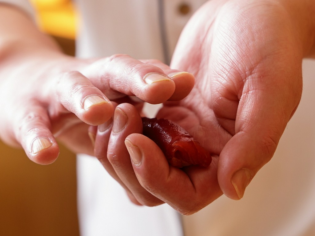 職人の技と新鮮な食材で彩られた鮨と料理は記念日にも最適です
