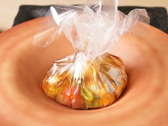 料理人がその日の食材からヒントを得てくりあげた『本日の魚料理』