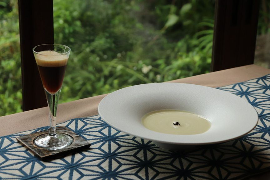 自然豊かな複合施設内にあり、デートにピッタリ