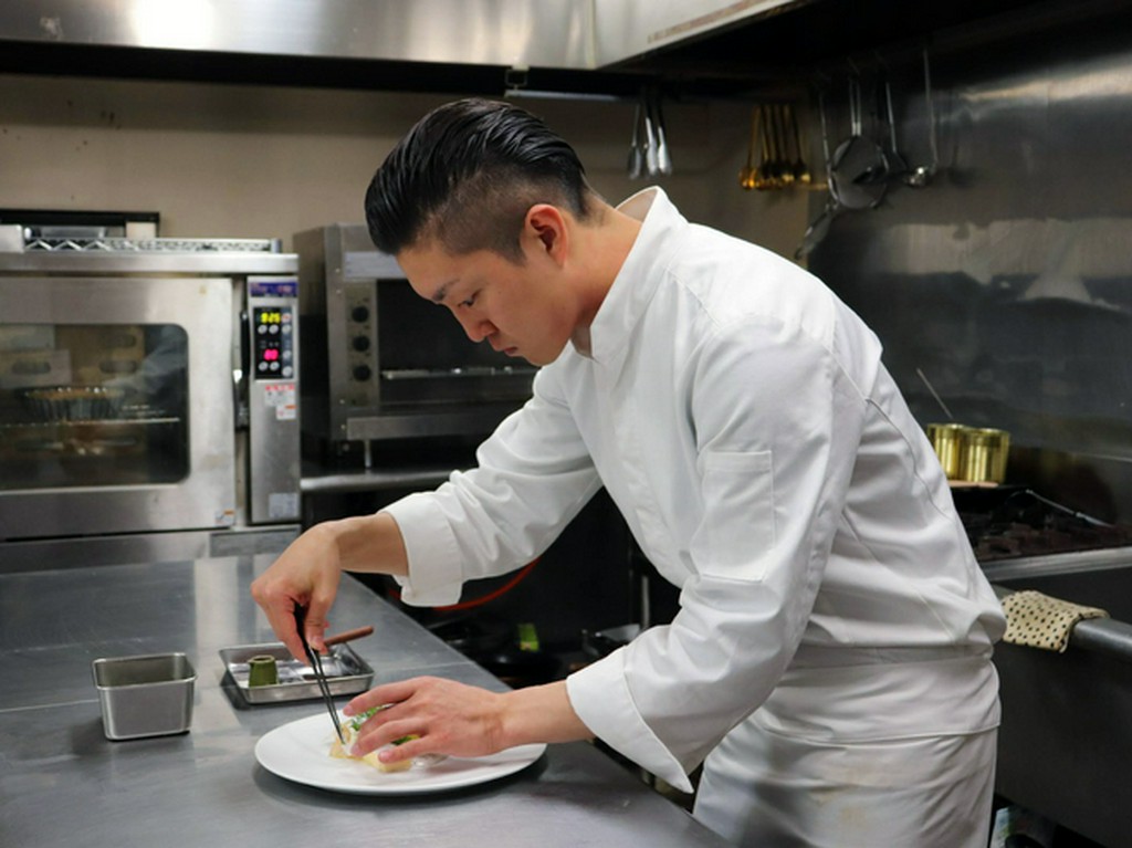 コミュニケーションを大切に。料理の内容など、自身で説明