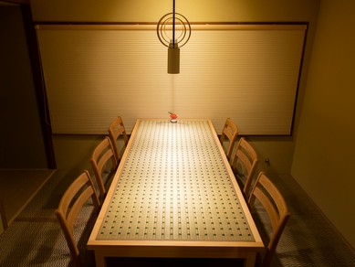 ビジネス・プライベートに重宝できる、1日1組限定の6名用個室