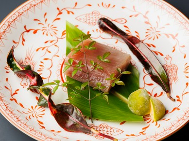海の幸に大地の恵み。五感を魅了する『沖縄県産の旬の食材』