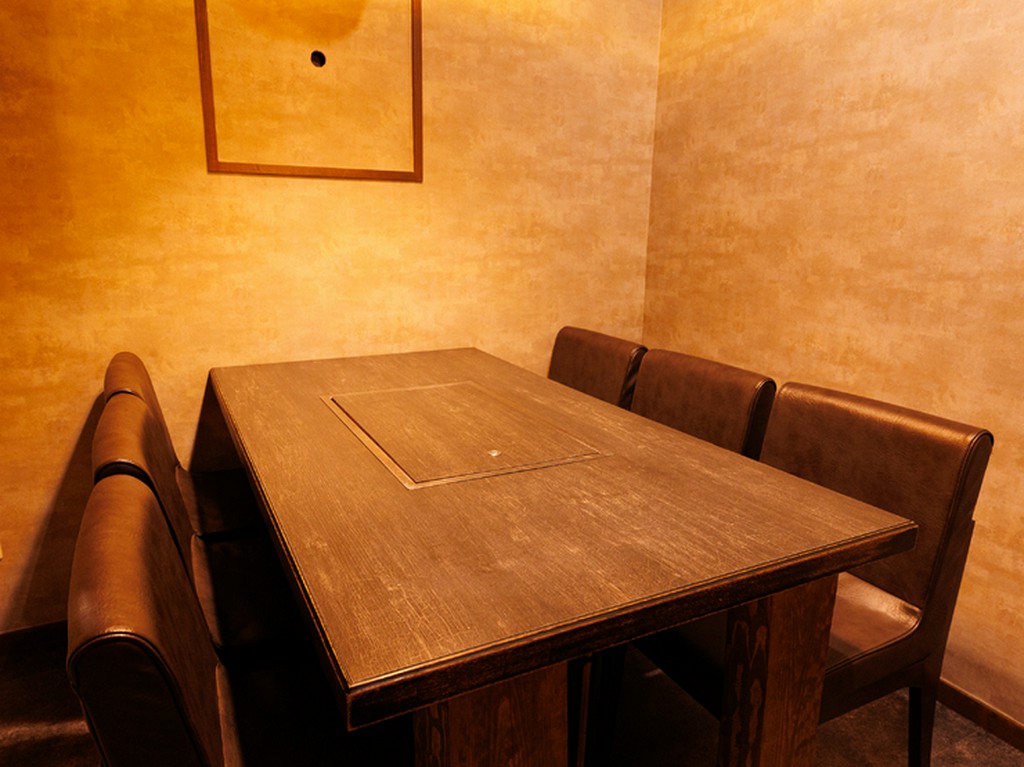 ムード満点、特別な日のデートを彩るプレミアムなひととき