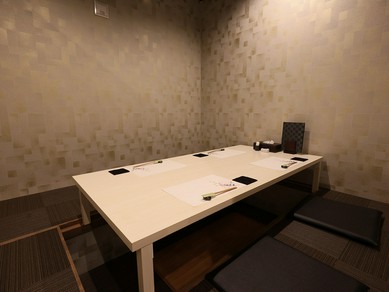 半個室は使い勝手が良く、人数や状況に合わせて柔軟に対応