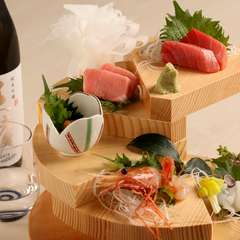 鮮度抜群、美しい盛付けにもこだわりが見られる『刺身』