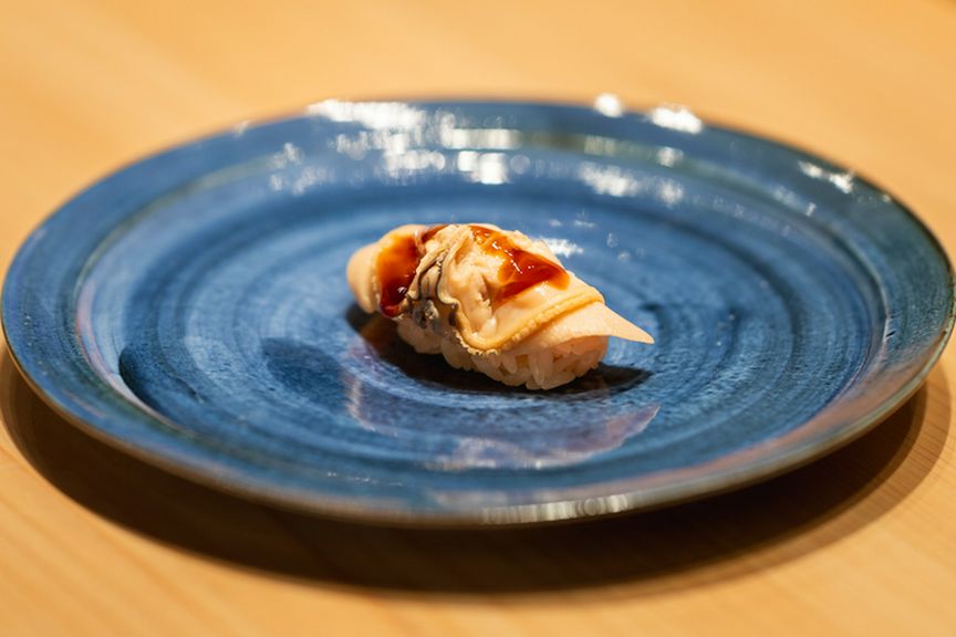 研究を重ねた、絶妙な食感と香り『煮蛤』