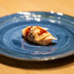 研究を重ねた、絶妙な食感と香り『煮蛤』