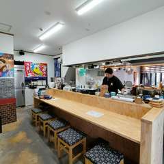 カウンター席6名