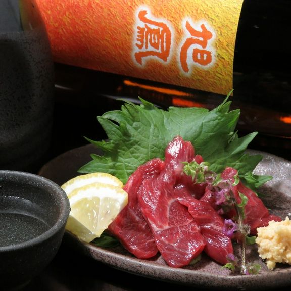 日本酒と合う馬刺し