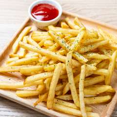 料理もお酒も豊富に取り揃えた宴会プランが充実