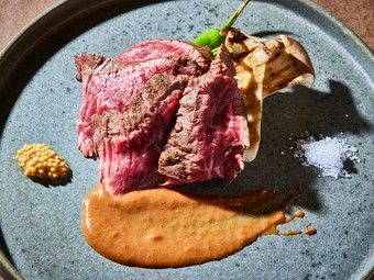 自家製ステーキソースと共に、香ばしく焼き上げたグリルを味わえる『ハンギング（200g）』