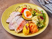 限定20食。ボリューム満点、忙しいランチタイムにピッタリのワンプレートメニュー『YELLOU A プレート』