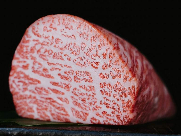 一口ごとに贅沢な味わいを感じさせてくれるハラミやサガリ