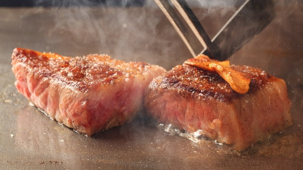 A4ランク以上の黒毛和牛サーロイン。肉の旨みを存分に味わえる逸品『サーロインステーキ』