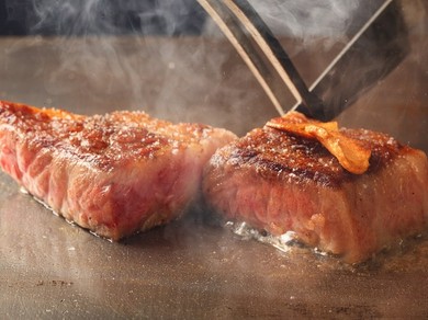 A4ランク以上の黒毛和牛サーロイン。肉の旨みを存分に味わえる逸品『サーロインステーキ』