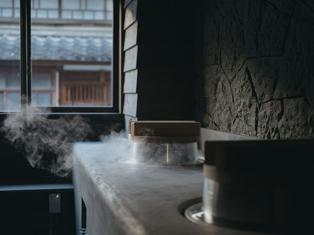 天然水仕込みの『かまど炊きご飯』