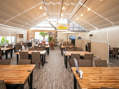 わんちゃんはもちろん、小さなお子さまでも安心の店内