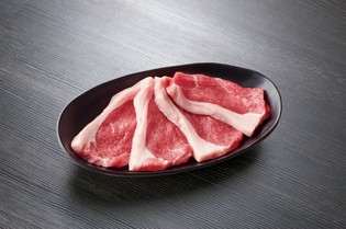 選りすぐりのラム肉。脂肪控えめのモモで味わう独特の風味