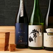 寿司ネタや旬の味覚に合うお酒を揃え、至福のペアリングを提供