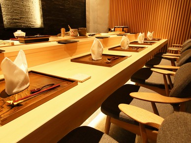 大切な人を誘って出かけたい、ドラマチックで贅沢な食の舞台