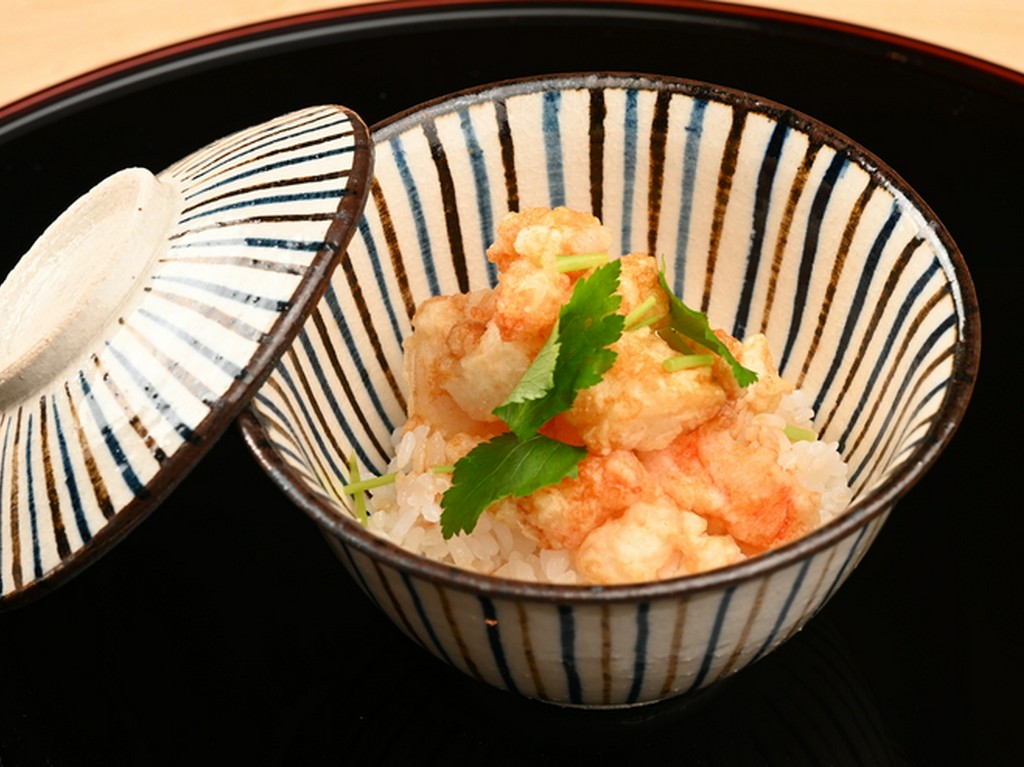 〆の逸品『天丼またはお茶漬け　えびとほたてのかき揚げ』