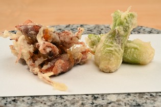 店主自ら市場で吟味した、旬の食材たち