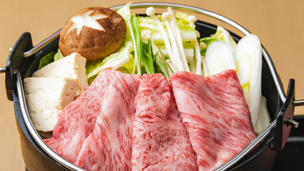 神戸牛が持つ脂の甘み、肉の旨みを最大限まで引き出す『神戸牛すき焼き御膳』