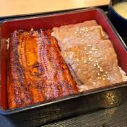 重箱の中に、和牛とうなぎが半分ずつ。肉汁たっぷりの和牛と、ふわふわ食感のうなぎを同時に食べられます。特にうなぎは、うなぎが苦手だったオーナーが「これなら食べられる」と研究を重ねたこだわりの味！