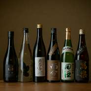 日本酒は、酒店の担当者と相談しながら、その都度厳選しているそう。ほかにも、バーテンダーが旬の素材を使い、発酵などの技法を駆使してつくるノンアルコールクラフトドリンクは、お酒の苦手な人に評判です。