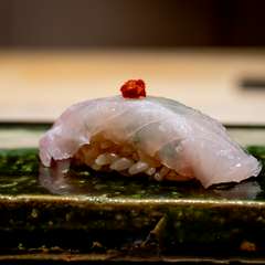 ネタの趣向に加え、シャリの旨さにもうなる