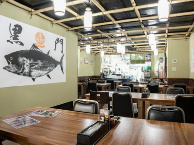 気負うことなく、鮮魚料理に舌鼓を打てる店
