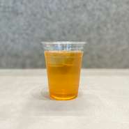 一口飲むだけでライチの香りが広がる
果物の香りが好きな方には見逃しないで