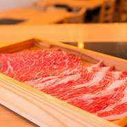 【追加】黒豚盛り合わせ 100g/1,540円
【追加】黒毛和牛 (肩ロース/肩三角(赤身)) 100g/2,750円
【追加】黒毛和牛サーロイン 100g/3,850円
【追加】黒毛和牛 三種食べ比べ盛り合わせ 100g/3,080円