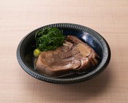 こだわりのお出汁で炊いた旨味あふれる逸品。
