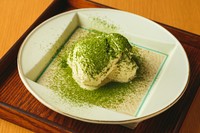 とろっととろける、抹茶の甘味と苦みが上品な一品。