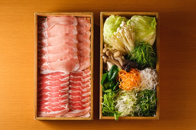 Dashi shabu-shabu, unlimited vegetable refills {Black pork course} 9 dishes total, 6,000 yen