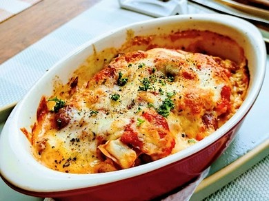 富山県産・ホタルイカと春キャベツのグラタン仕立て