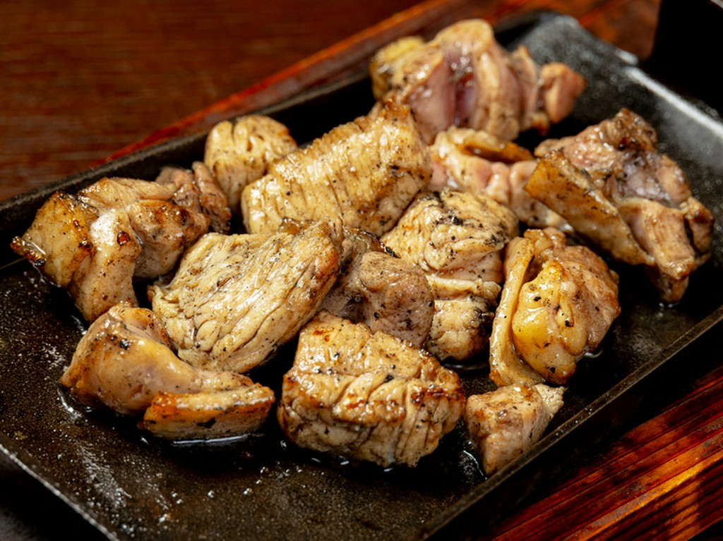 味覚に磨きをかけたい方にオススメ『宮崎県産うなま山地鶏炙り焼き（数量限定）』