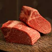 シェフのイチオシ！選び抜かれた極上肉。口の中でとろける食感は格別『北海道産和牛シャトーブリアン』