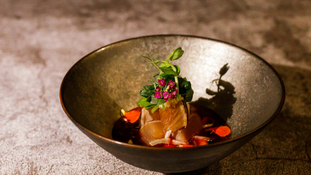 食材のプロが厳選した、その季節の一番を贅沢に楽しむ『季節の北海道食材の前菜』