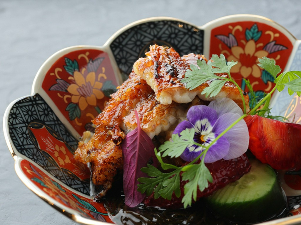 シャンパンやワインとも抜群の相性の『うざく』　