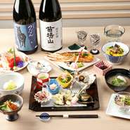 ソムリエ厳選の日本酒10銘柄を含む大満足の飲み放題プラン。四季折々の食材と高級海鮮食材を満喫。