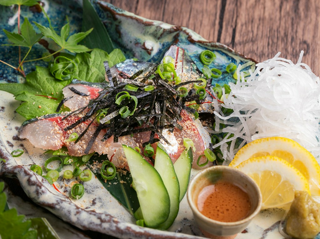 新鮮さは言わずもがな。その一口で感動するおいしさの「サバ」