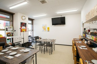 おいしい料理とあたたかいおもてなしで、笑顔が広がる