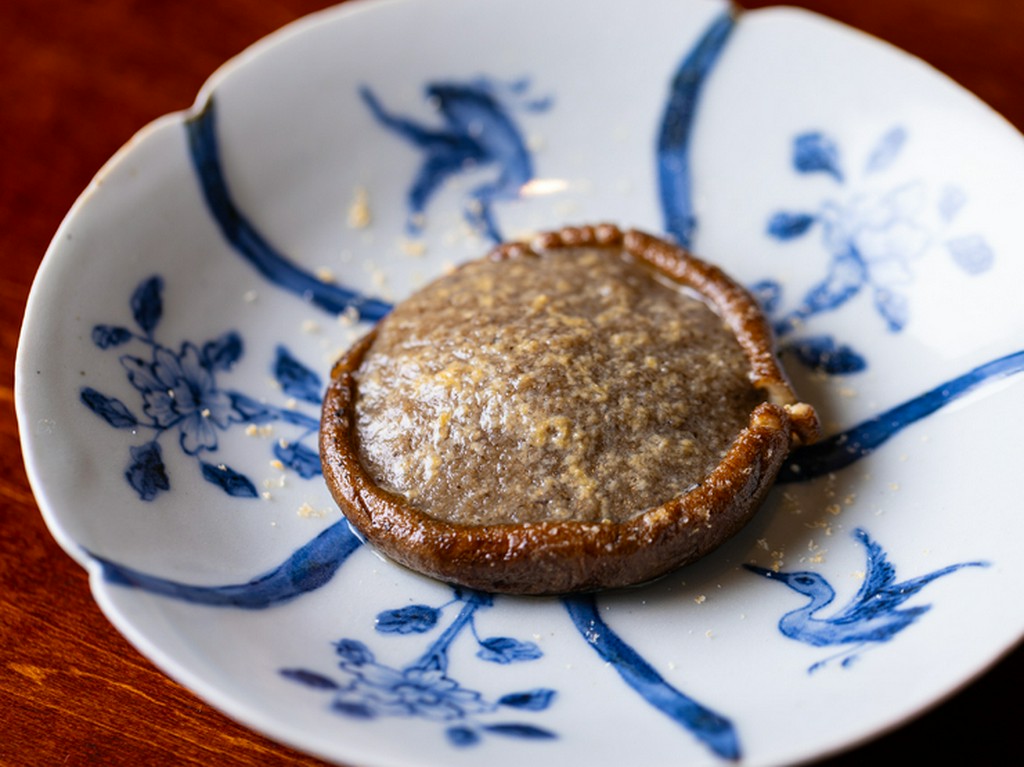 発酵椎茸で更に旨みがパワーアップした『椎茸の薪焼き　発酵椎茸　蘇』